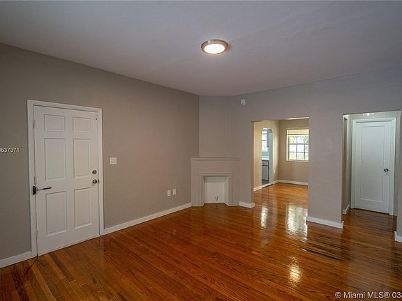 3rd image of 1336 Pennsylvania Ave APT 7N
