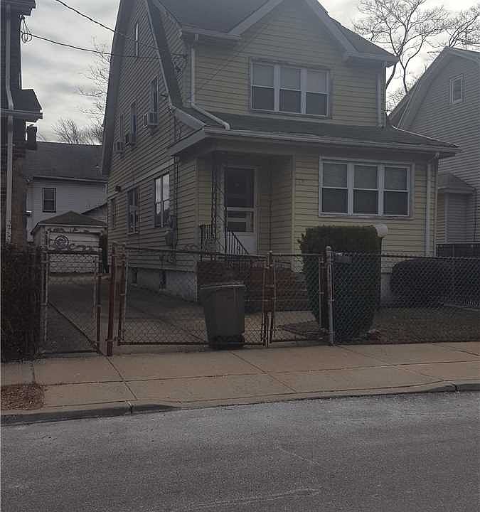 2nd image of 19918 118th Ave