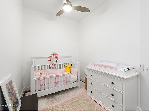 4th image of 425 Park Ave S APT 10D