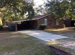114 Deal St, Hinesville, GA 31313