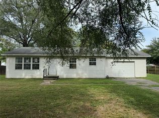 1704 Falling Springs Dr, Dupo, IL 62239