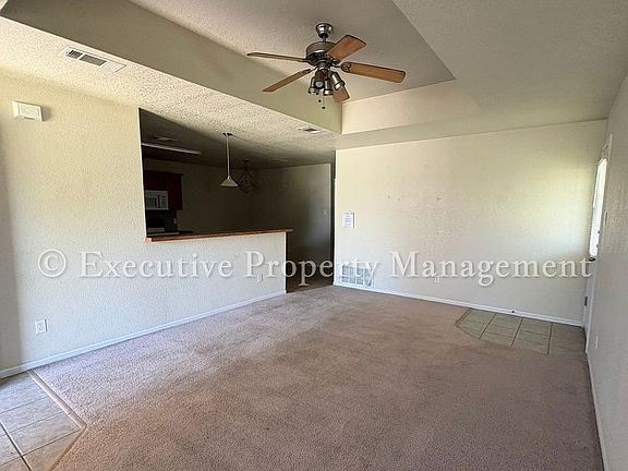 5th image of 208 Janelle Dr APT A