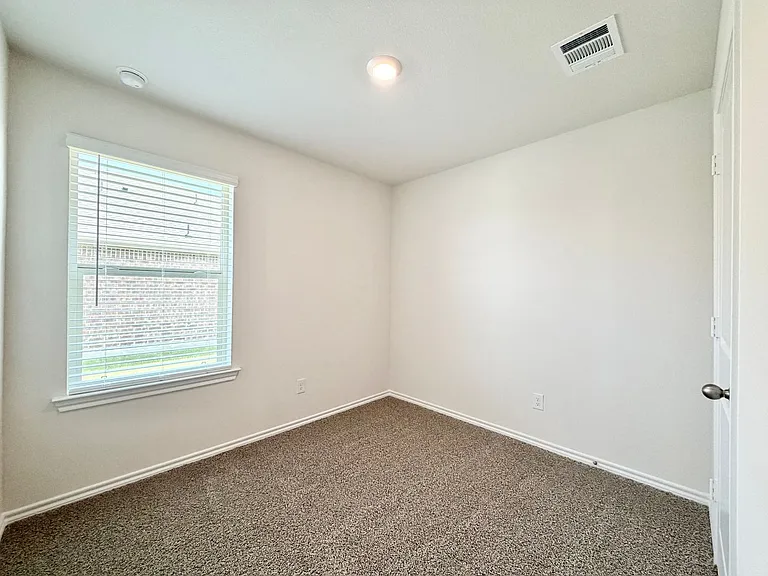 1116 Riverbrook Ln — Photo 13