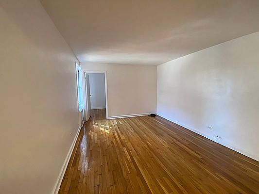 3rd image of 3165 Nostrand Ave APT 1B