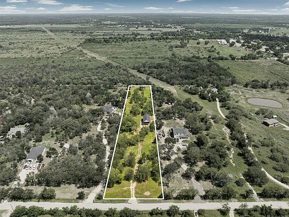 3rd image of 3705 Callihan Rd