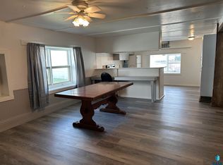 211 Main St W, Carthage, SD 57323