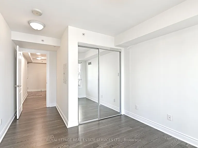 350 Princess Royal Dr #1705 — Photo 17