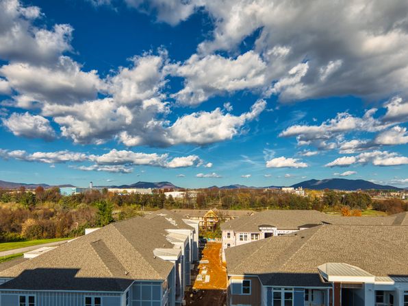 The View at Blue Ridge Commons | 2647 Frontage Rd NW, Roanoke, VA