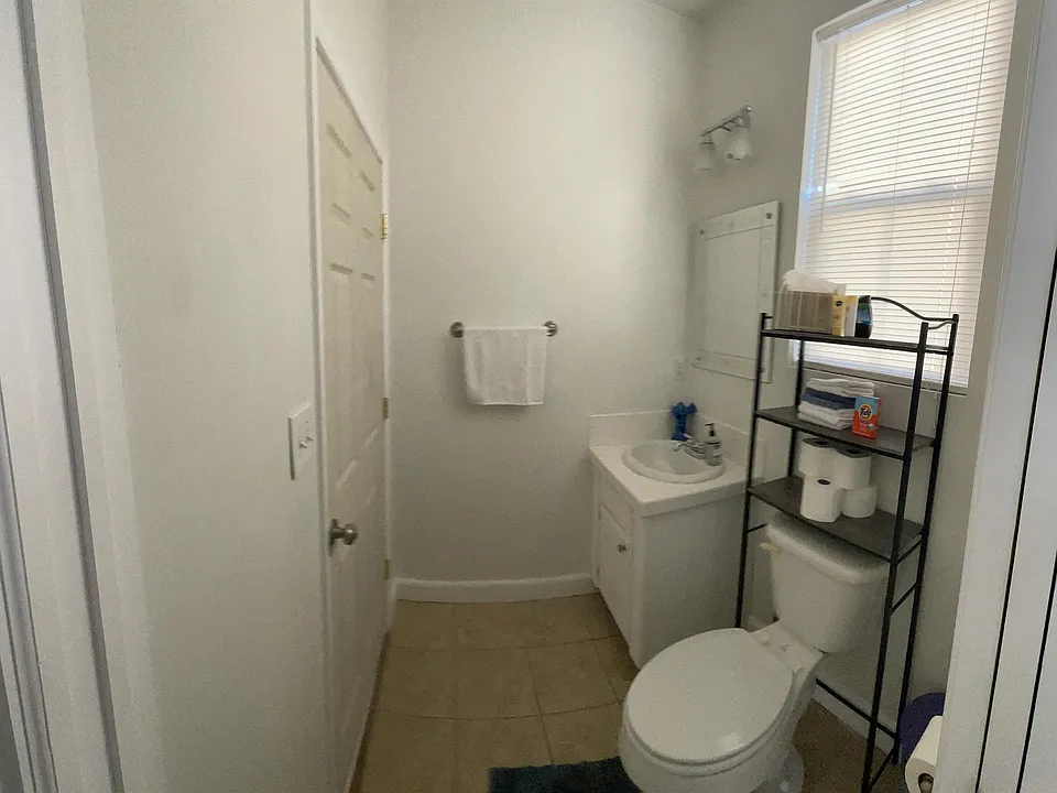 310 Elm Ave #4