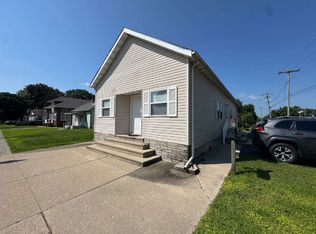 1725 Crosat St #B, La Salle, IL 61301