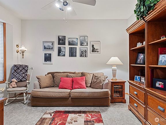 4th image of 28206 85th Drive NW