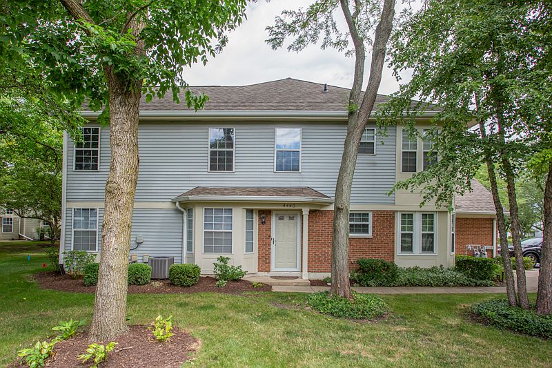 4440 Castlebar Ln, Hanover Park, IL 60133 Zillow