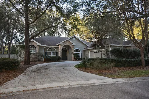 2414 SW 98th Dr Photo 1