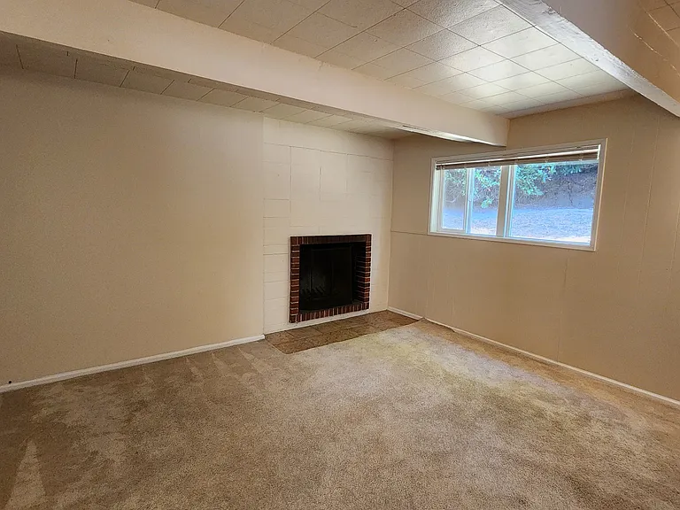 15824 SE 12th Pl — Photo 13