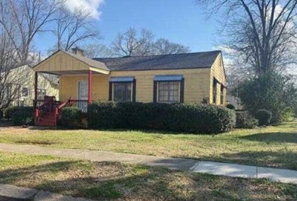 1st image of 609 39th Pl