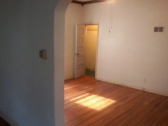 4th image of 828 C St