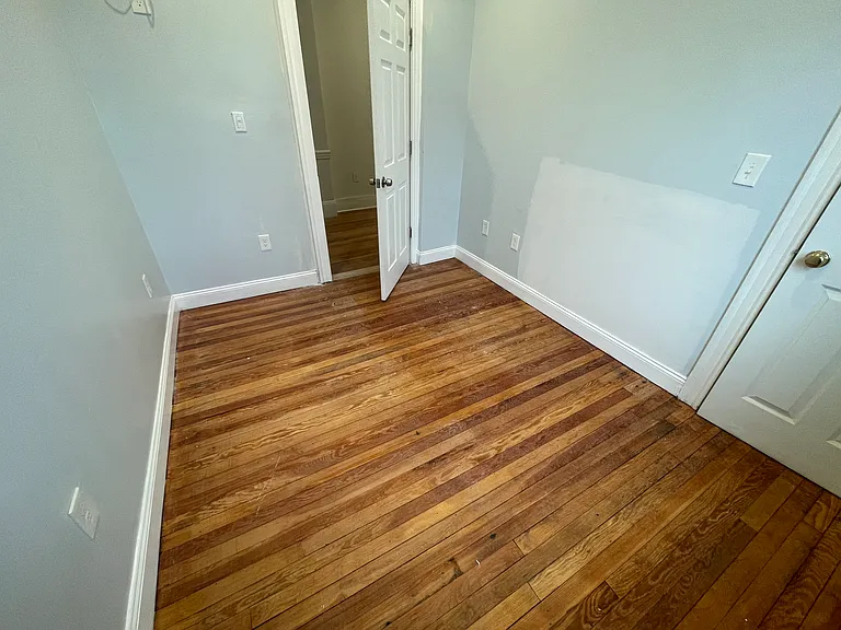 62 Charlotte St #3 — Photo 13