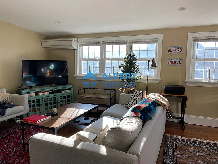 9 Hathaway St #3 — Photo 2