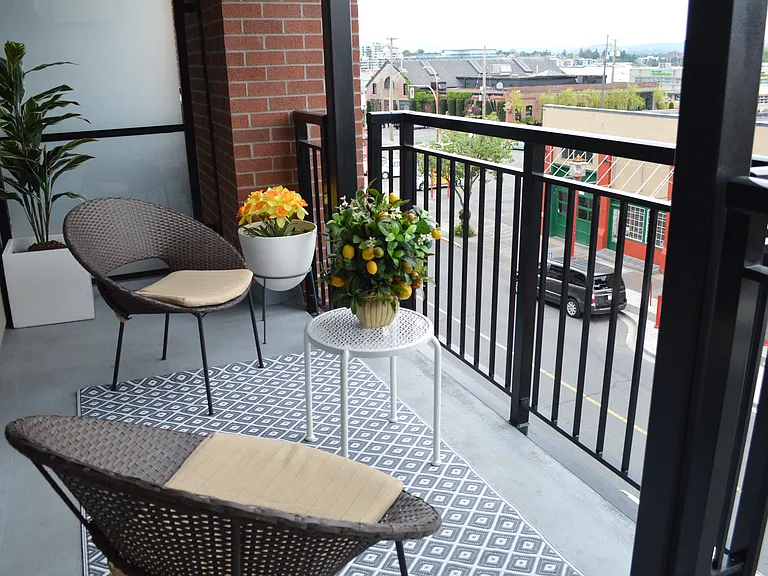 Fisgard St — Photo 15