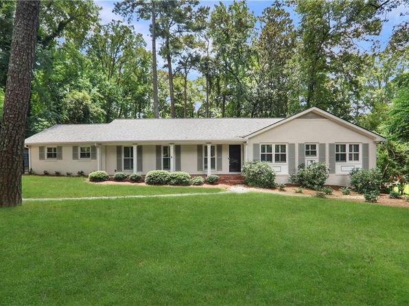 1254 Moores Mill Rd NW