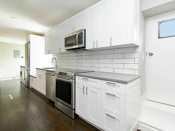 4th image of 153 E 26th St APT 2A