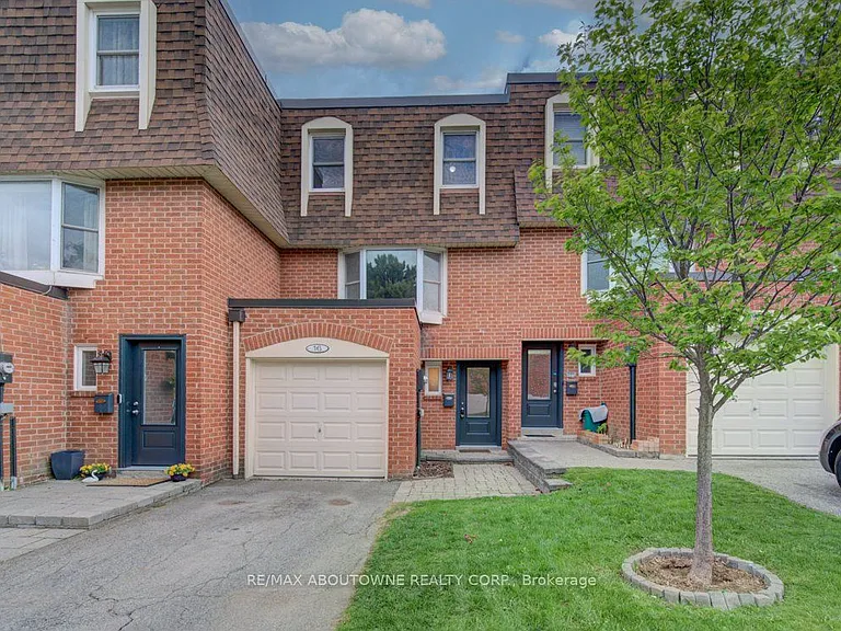 30 Heslop Rd #16 — Photo 17