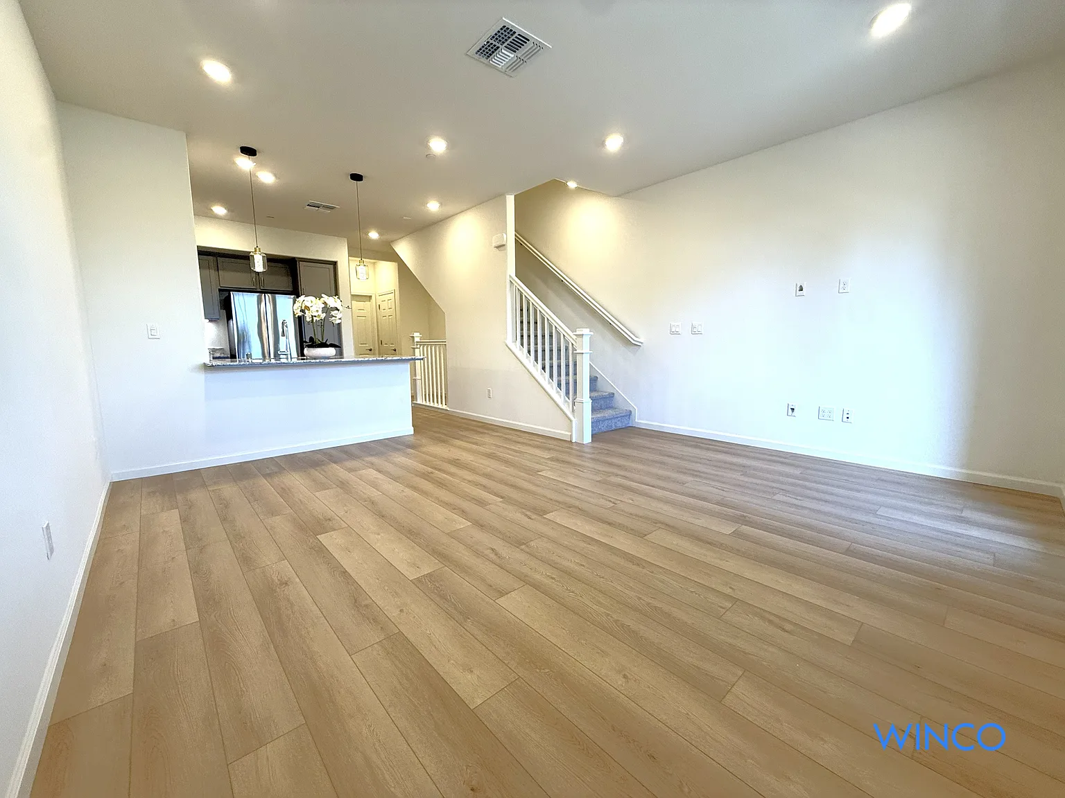 3 bed, $5,000 — Photo 3