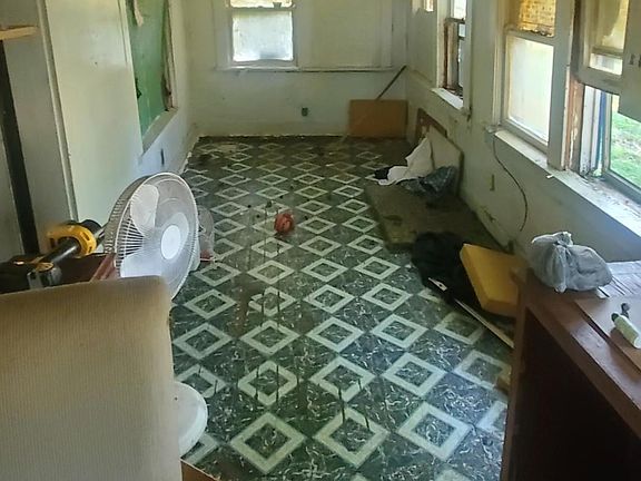 2nd image of 420 Florence Ave