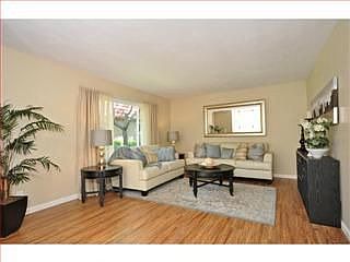 4th image of 10036 Spanish Oak Ct