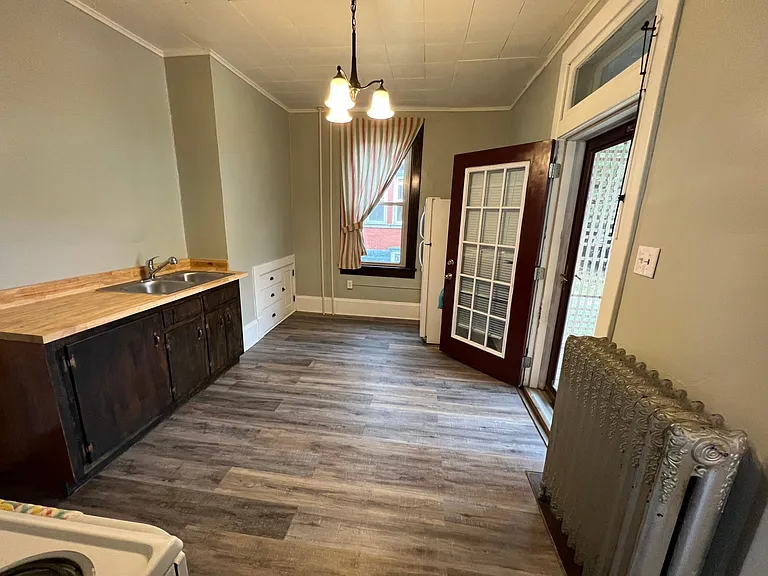 opposite view of kitchen