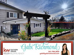 2502 Jackson Dr, Medford, OR