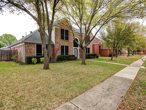 2nd image of 2808 Clearmeadow Dr
