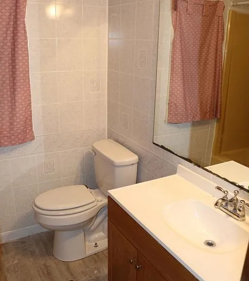 1003 James St — Photo 7