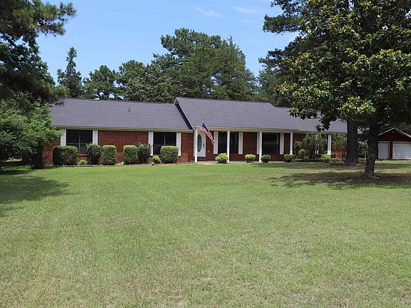 2nd image of 827 N Sherman Cir