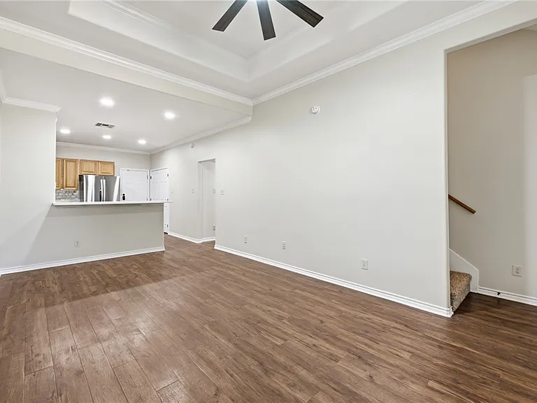 3840 Oldenburg Ln — Photo 4