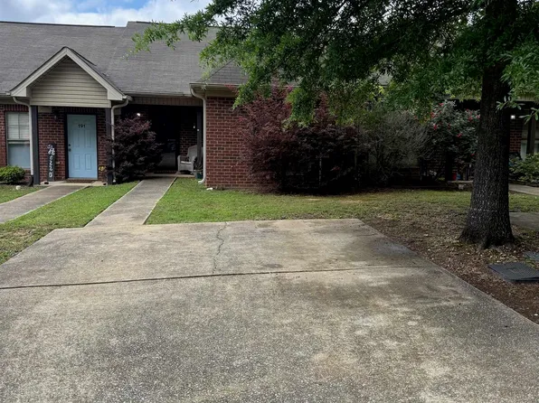 195 Apricot Ln, Calera, AL 35040