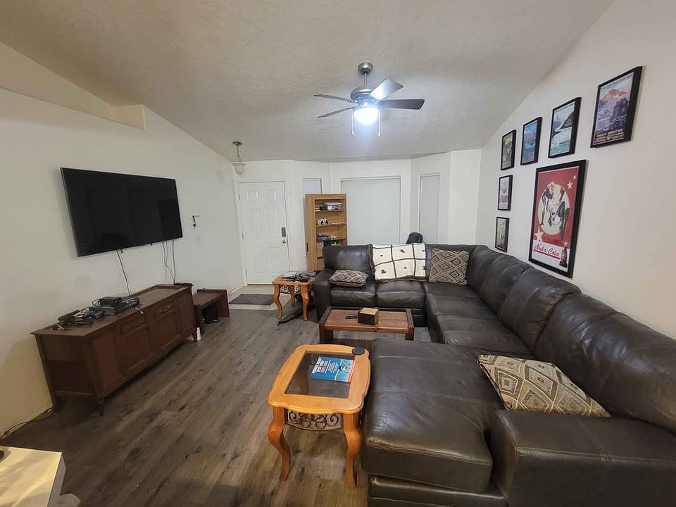 1st image of 3718 E Sandyford Ave