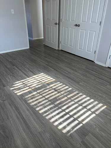 102 River Road - A Photo 1