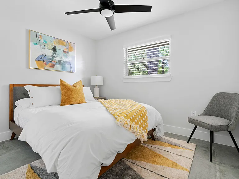 2102 Falcon Hill Dr — Photo 23