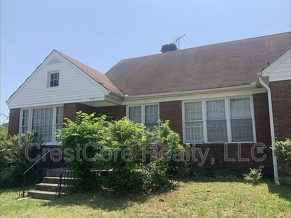 3rd image of 1717 Brown Ave