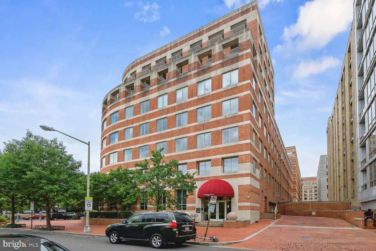 1275 25th St NW APT 607 photo 1