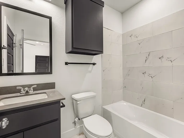 3006 Alpha Wolf Ct — Photo 29