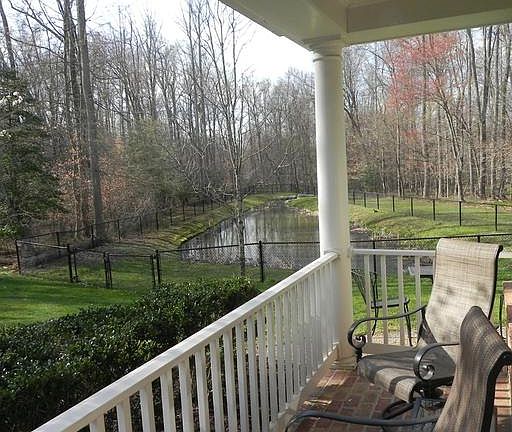 4th image of 2638 Salford Dr