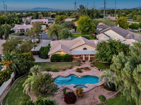 1911 E BRUCE Avenue, Gilbert, AZ 85234