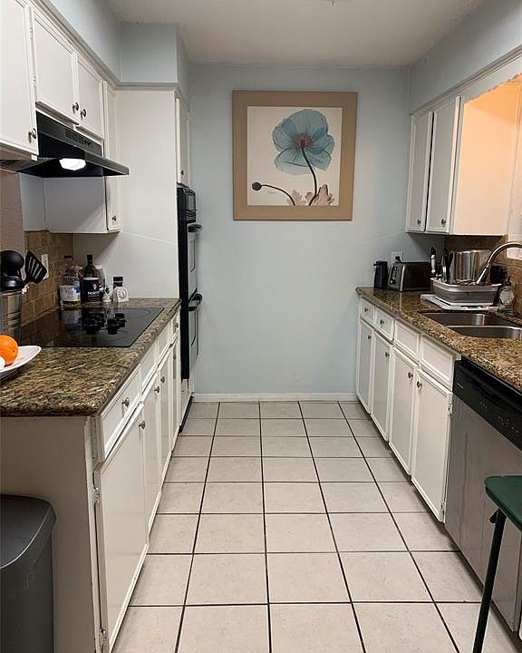 1st image of 16046 Spinnaker Dr