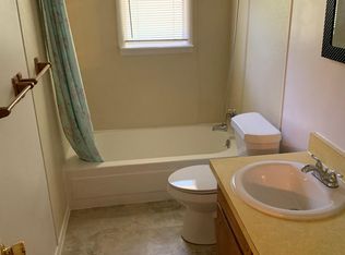 606 N Robinson St, Cleburne, TX 76031