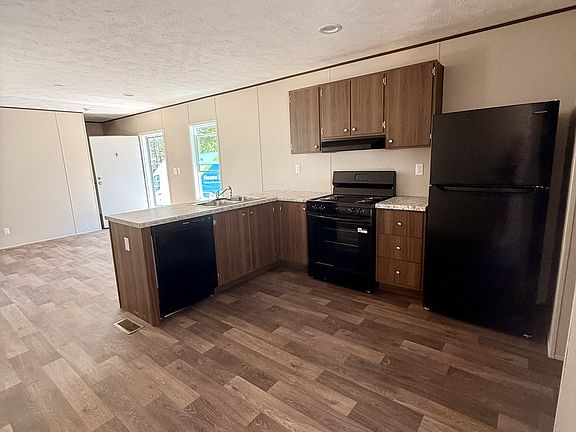 2nd image of 411 Rs County Rd #3333