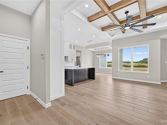4th image of 3305 Lauren Dr