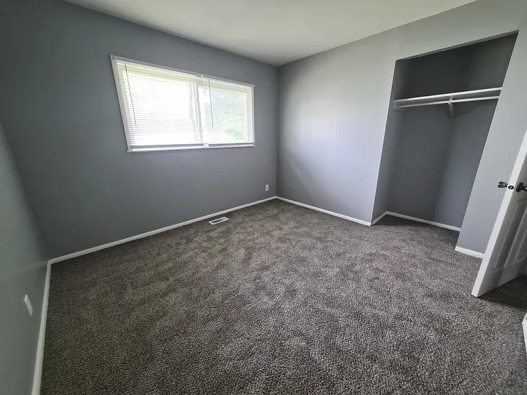 3921 Malibu Dr — Photo 16
