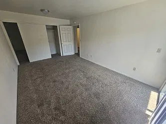 504 Jeanell Dr #22 — Photo 6